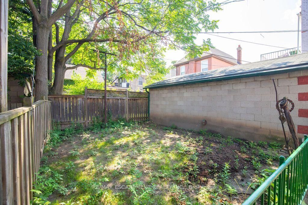 Detached House for sale at 66 Sherman Avenue, Hamilton, Ontario, L8L 6M2 - Stipley - MLS: X13698564