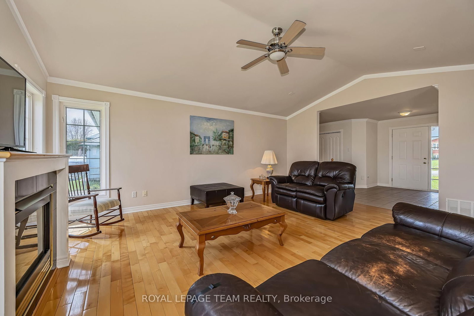 6668 Tommary Drive • Ottawa, ON photo 7