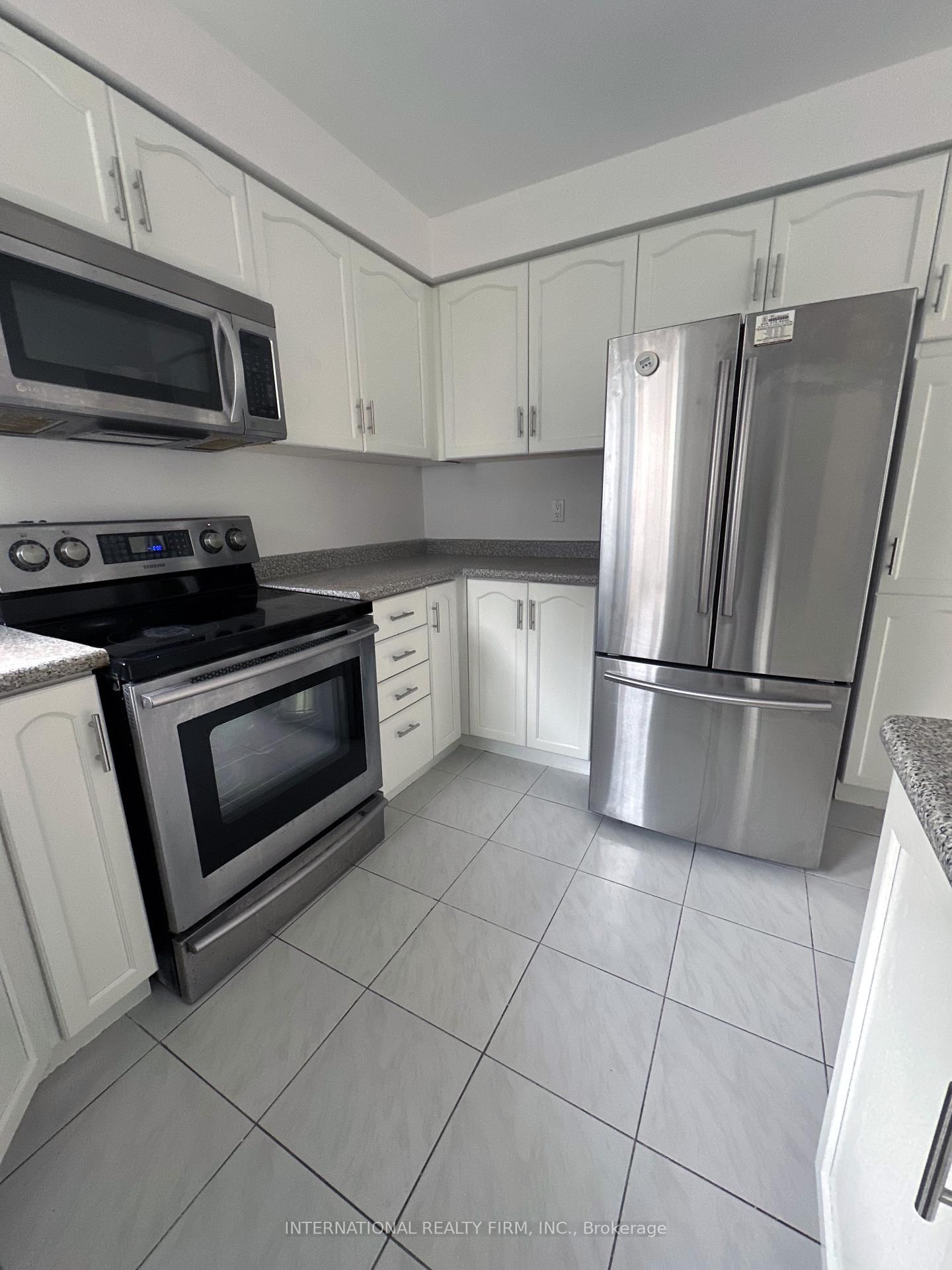 43 Falconridge Drive • Hamilton, ON photo 11