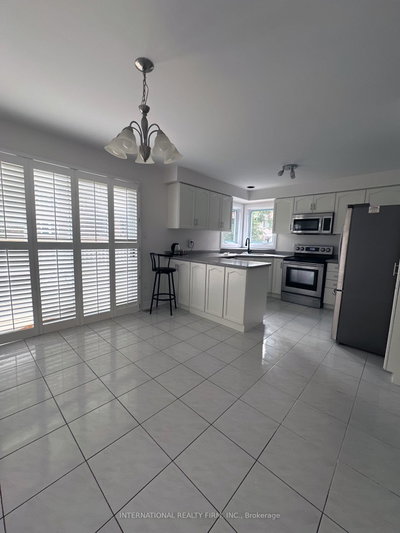 43 Falconridge Drive • Hamilton, ON photo 8