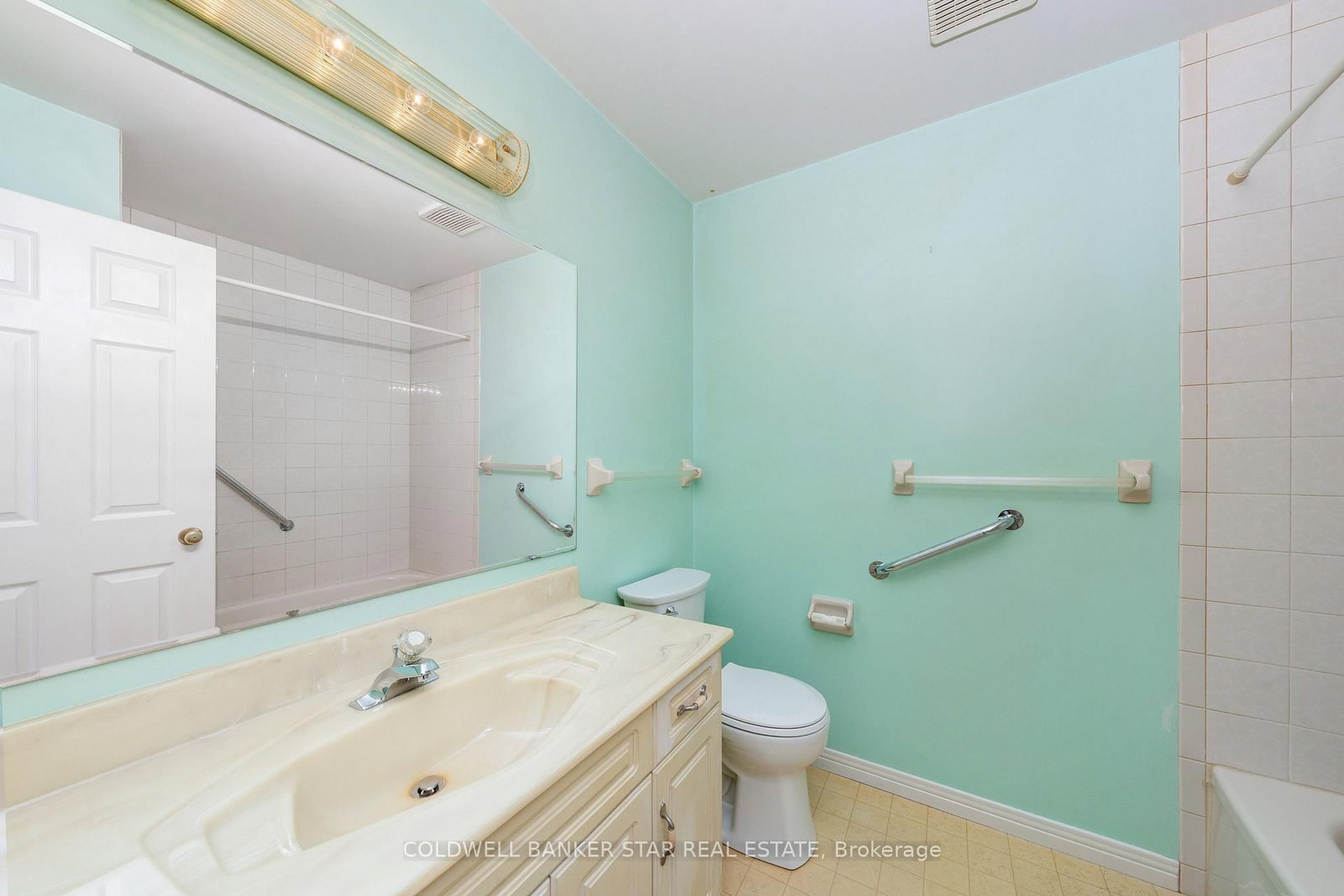 1106 Bernard Court • Sarnia, ON photo 11