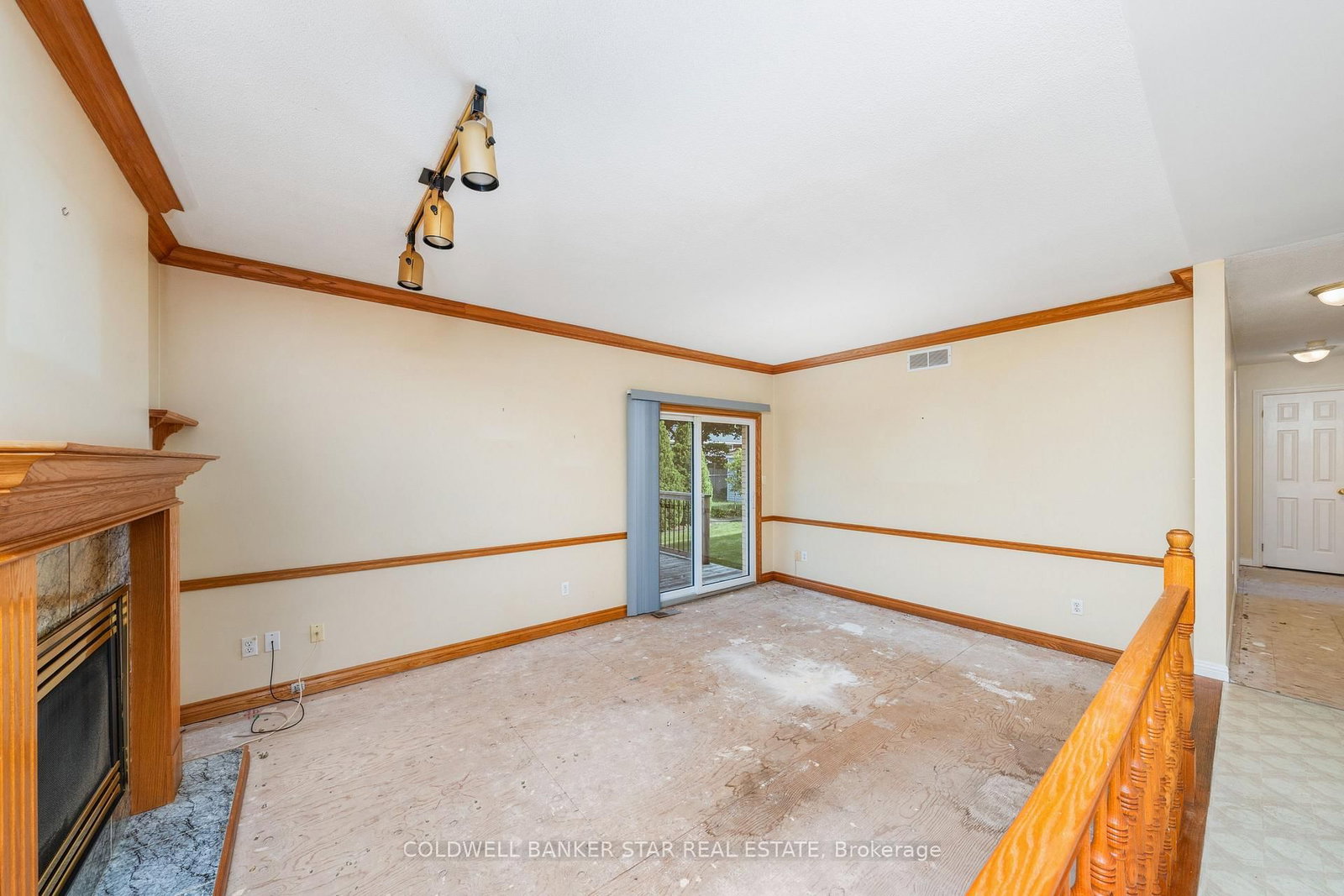 1106 Bernard Court • Sarnia, ON photo 14