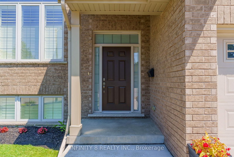 10 Sapphire Court