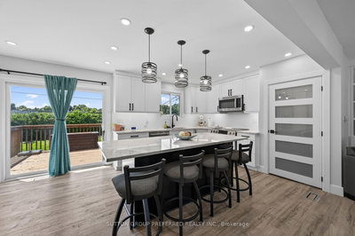 1510 Perth Avenue • London East, ON photo 8