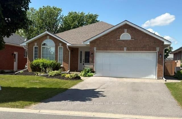 28 Hickory Grove