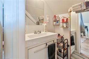 139 Balsam Avenue S • Hamilton, ON photo 16