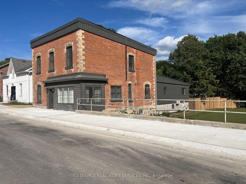 27 Arthur Street W