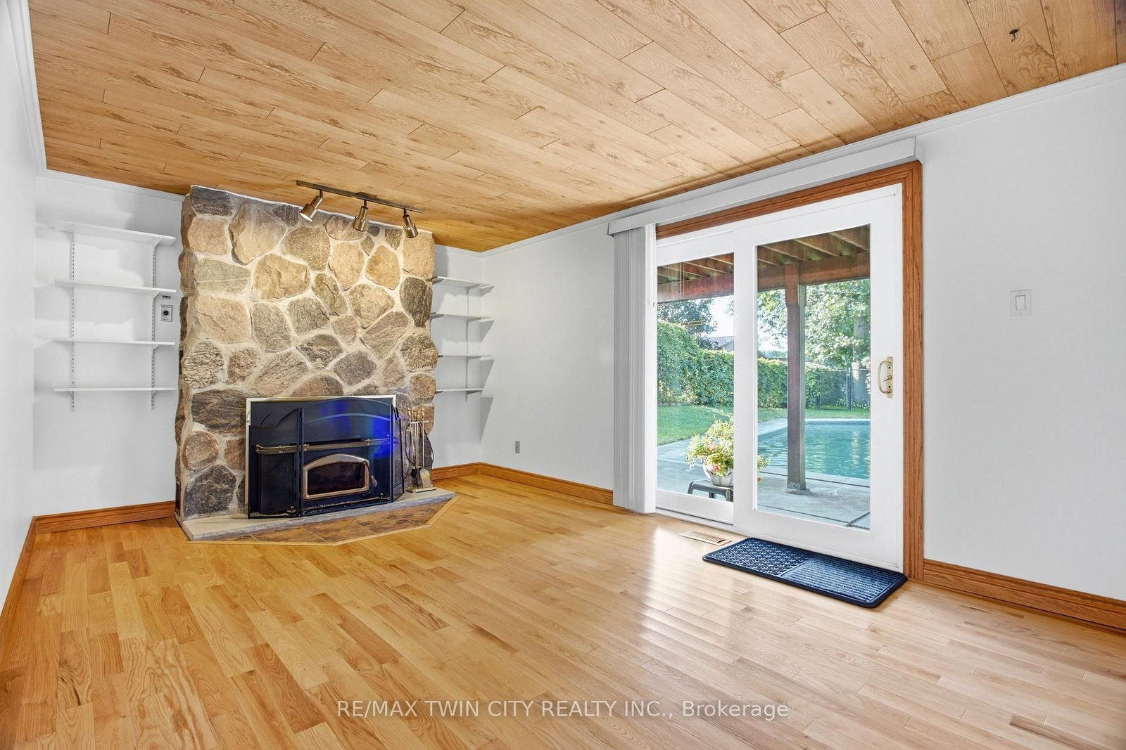 25 Alice Crescent • Wilmot, ON photo 18