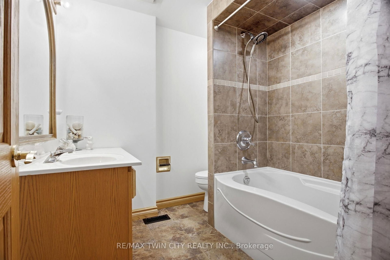 25 Alice Crescent • Wilmot, ON photo 29