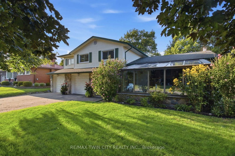 25 Alice Crescent