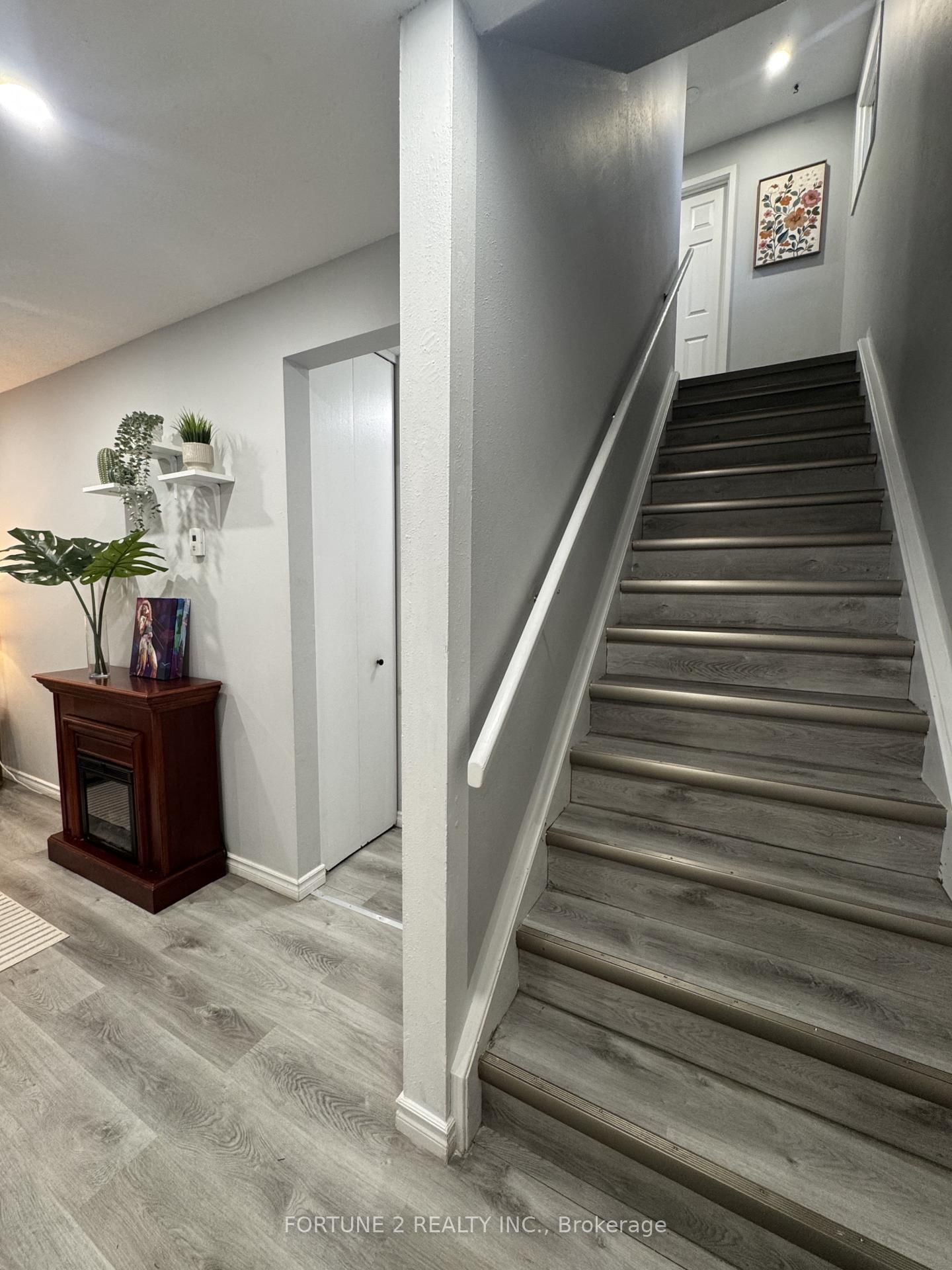 21 Roberts Crescent • Kitchener, ON photo 11