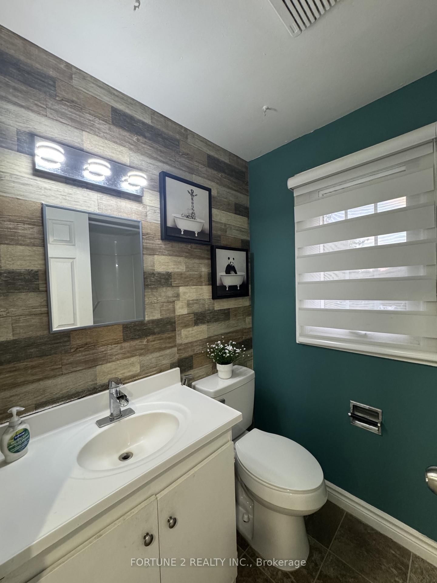 21 Roberts Crescent • Kitchener, ON photo 17