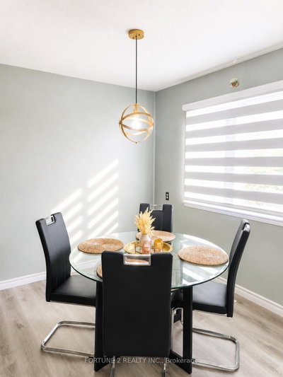21 Roberts Crescent • Kitchener, ON photo 6