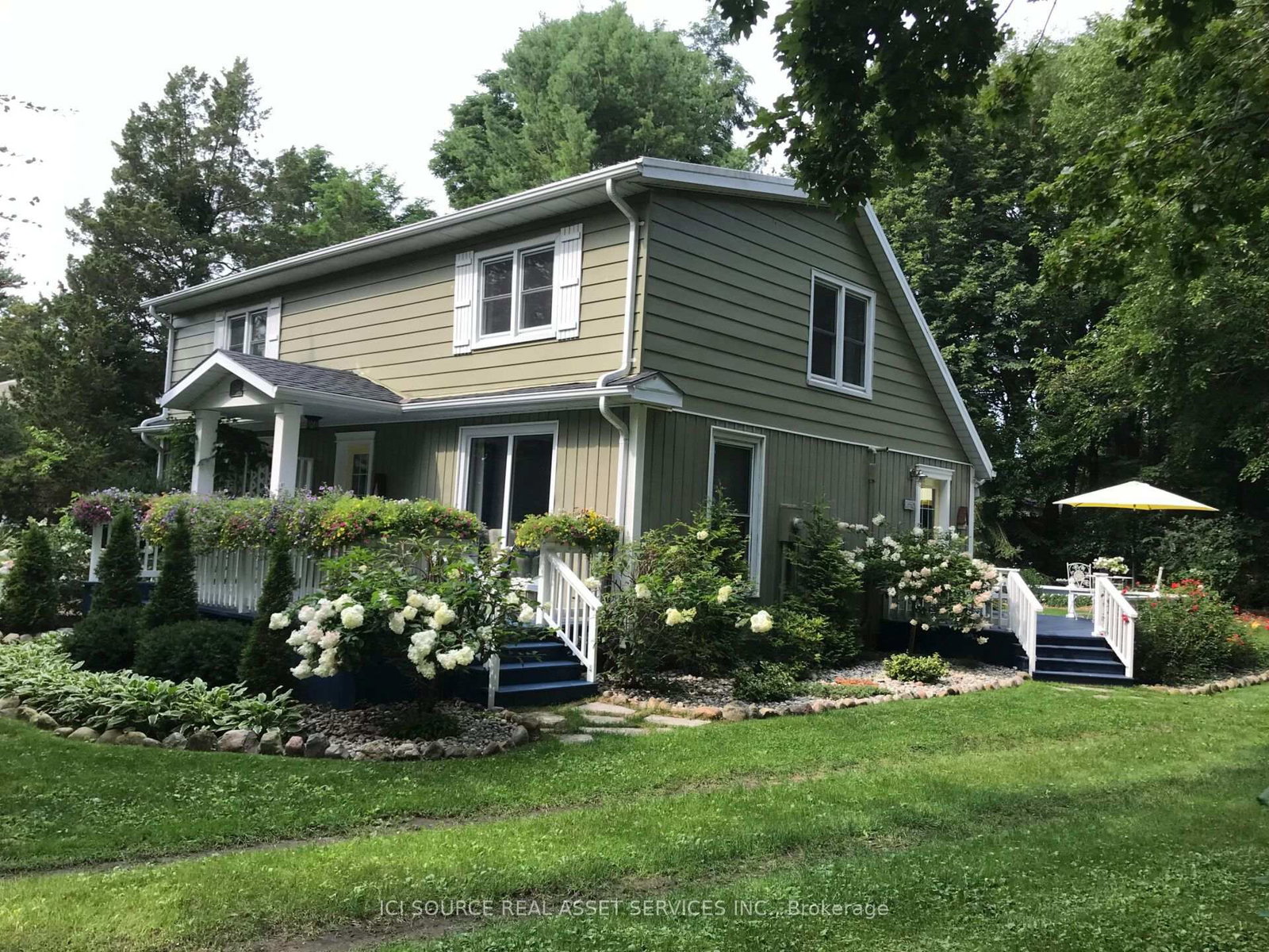 Listing Image 4