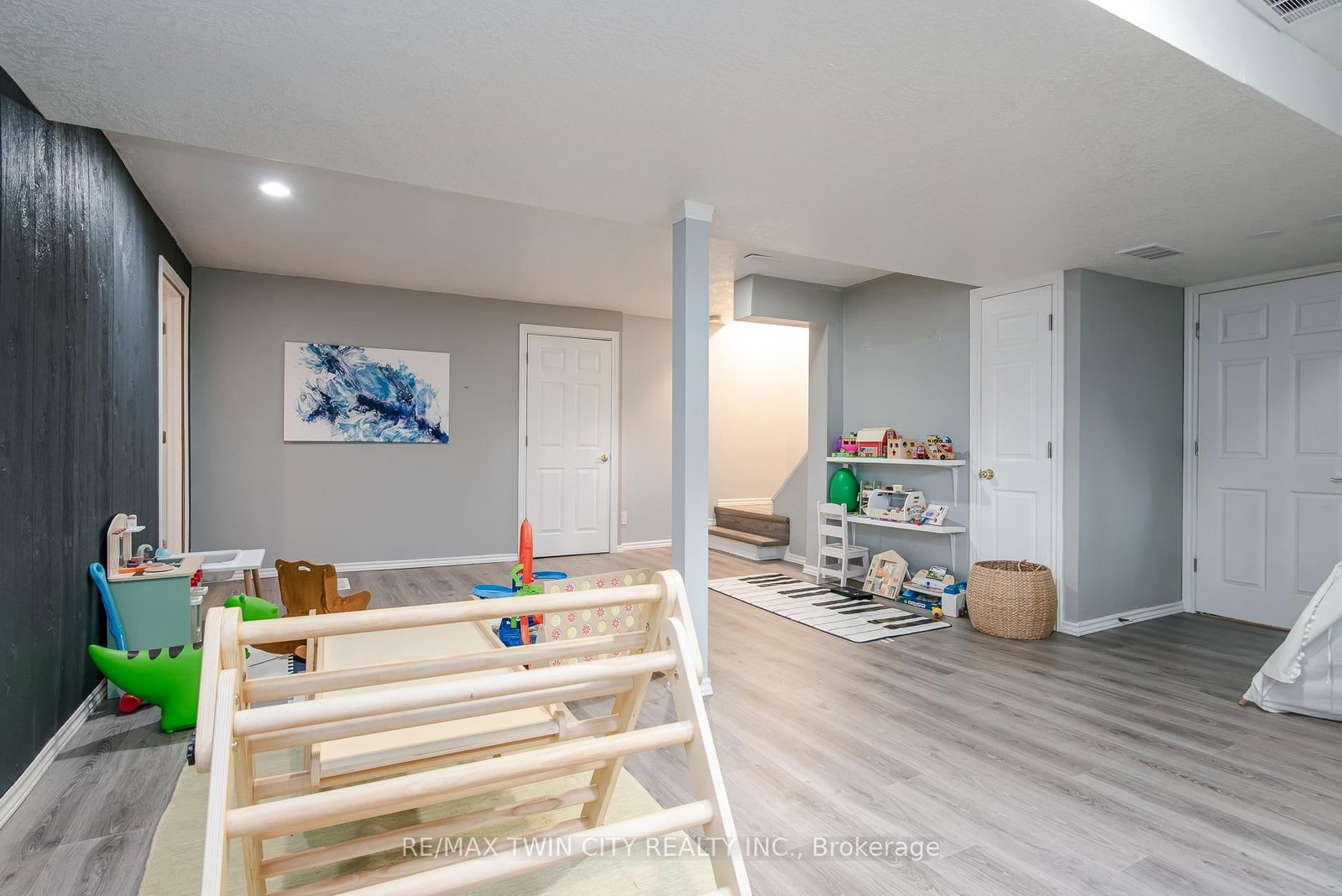 51 Murrayhill Court • Kitchener, ON photo 37