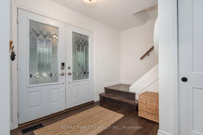 51 Murrayhill Court • Kitchener, ON photo 6