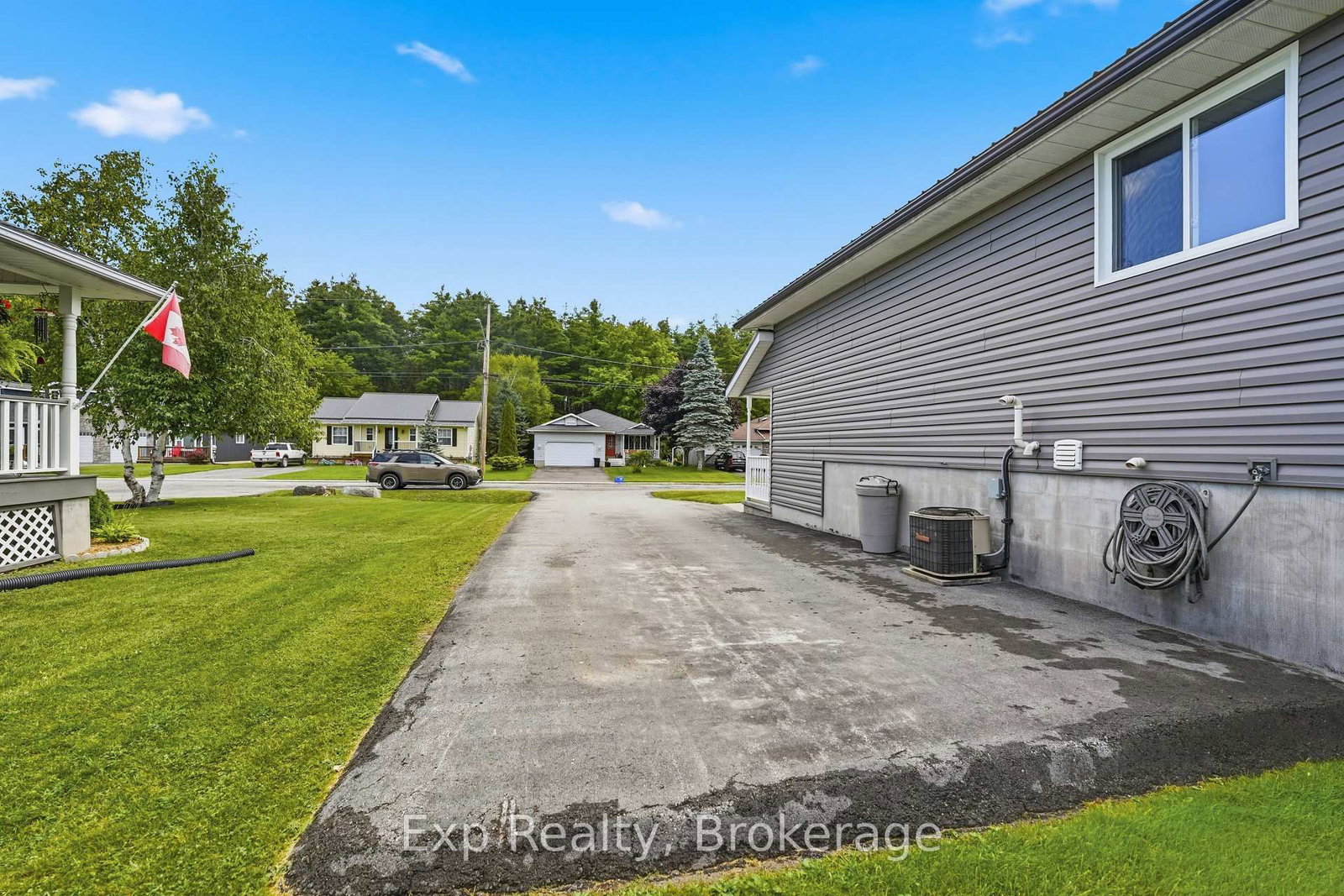 21 South Maloney Street • Limoges, ON photo 31