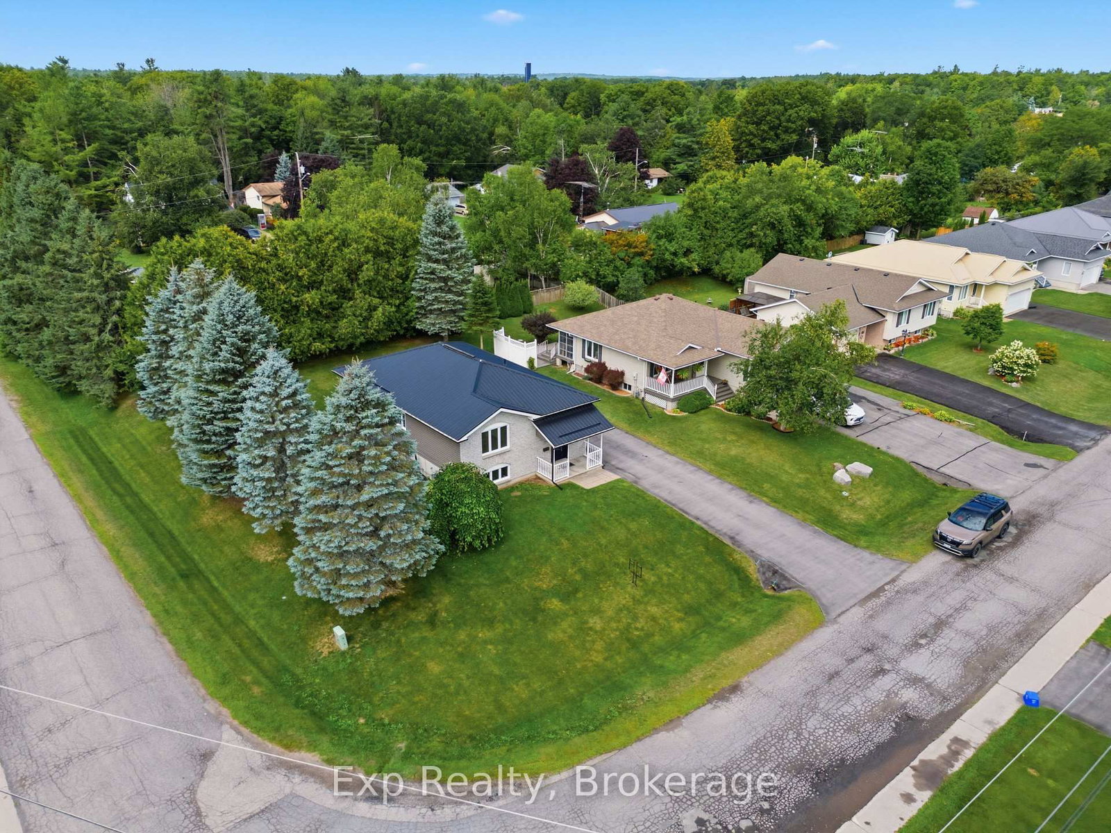 21 South Maloney Street • Limoges, ON photo 37