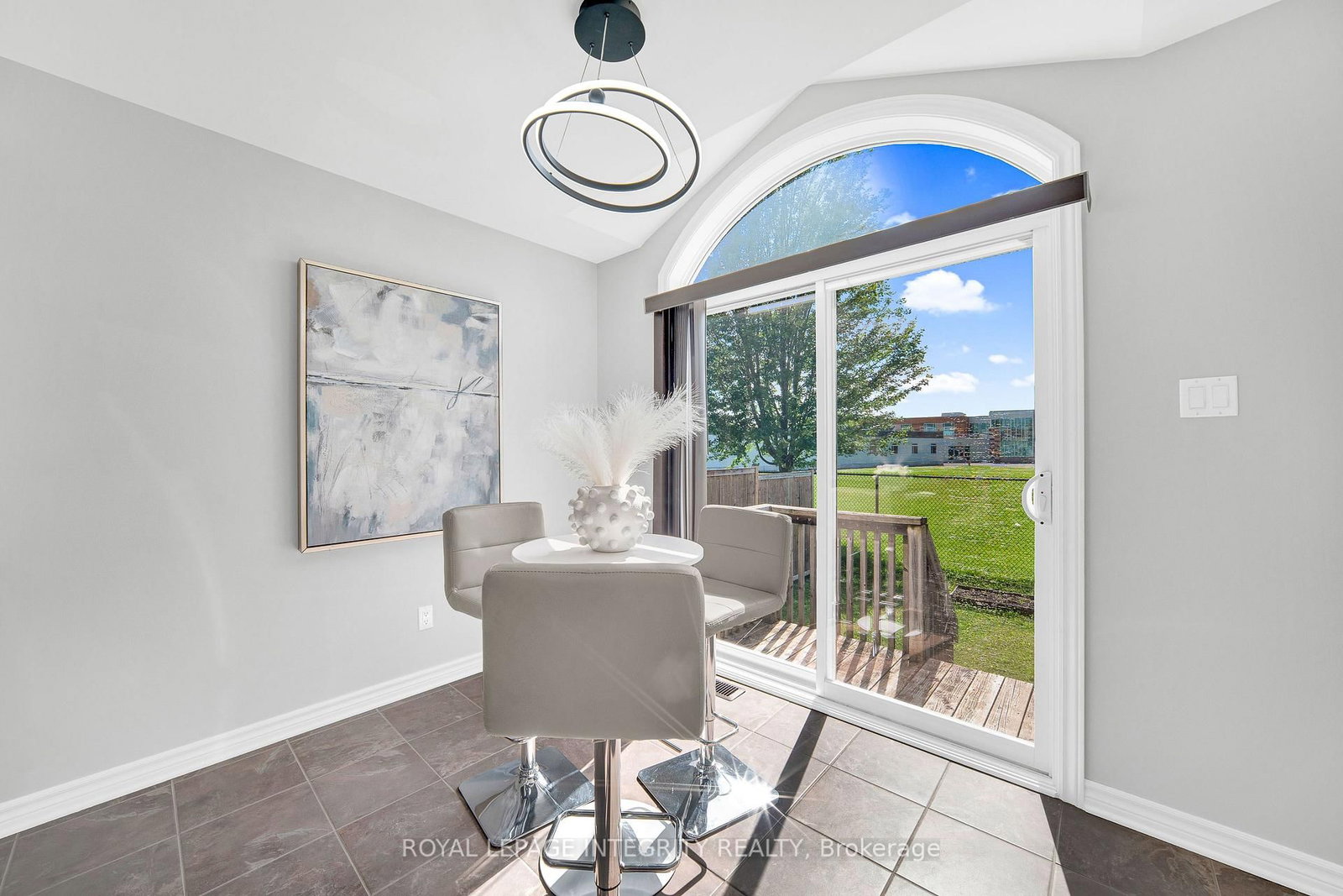 132 Silvermoon Crescent • Ottawa, ON photo 18