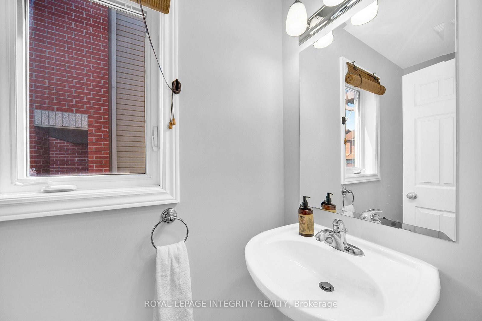 132 Silvermoon Crescent • Ottawa, ON photo 20