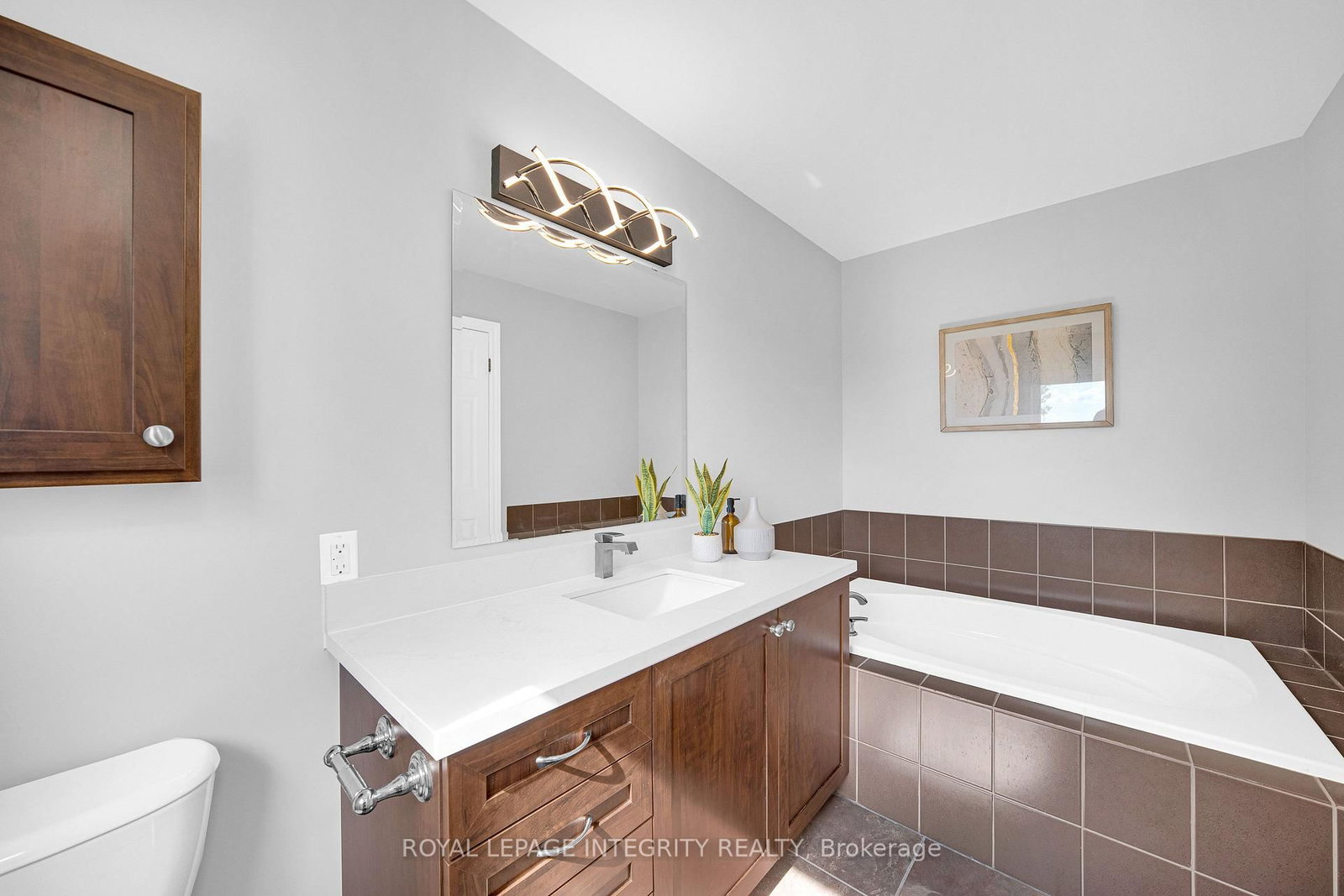 132 Silvermoon Crescent • Ottawa, ON photo 26