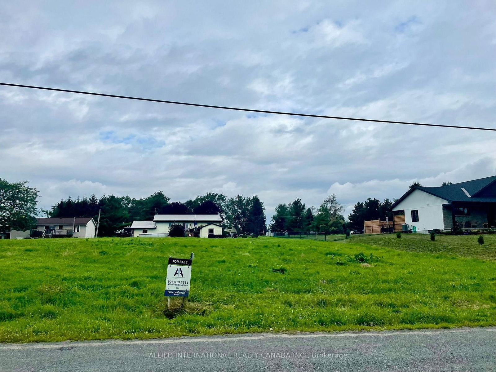 Listing Image 10