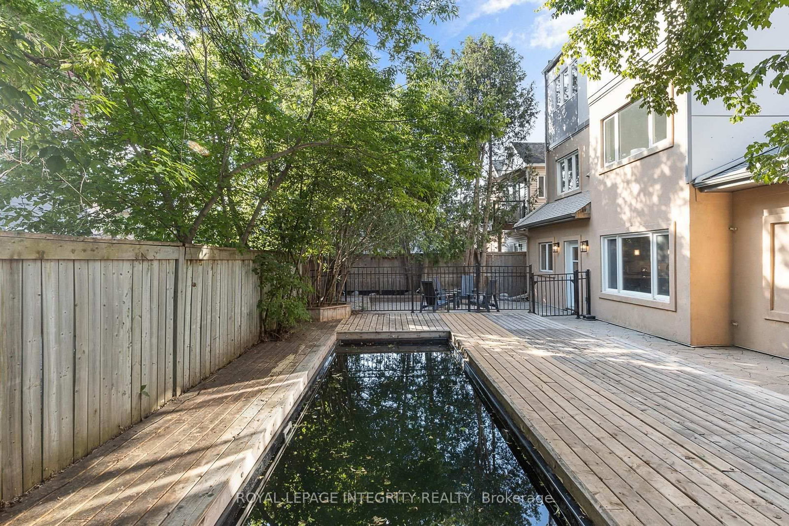 240 Blackburn Avenue • Ottawa, ON photo 39