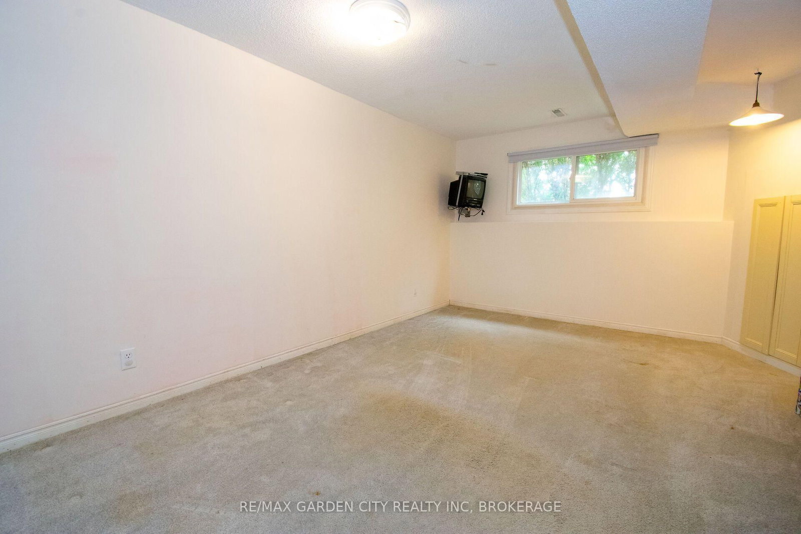 93 NORTHWOOD Drive • Welland, ON photo 34