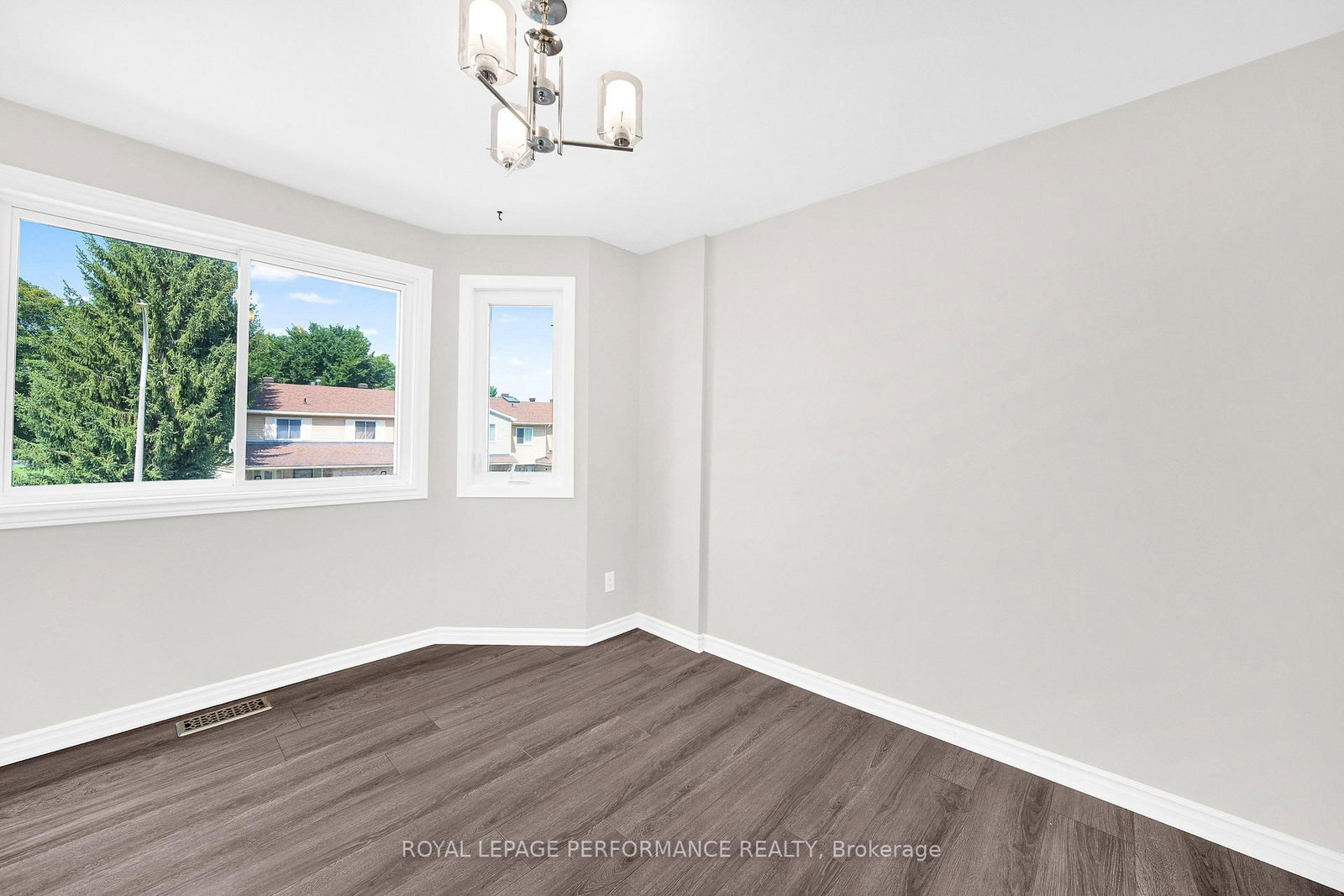 6966 Bois Avenue • Orleans, ON photo 17