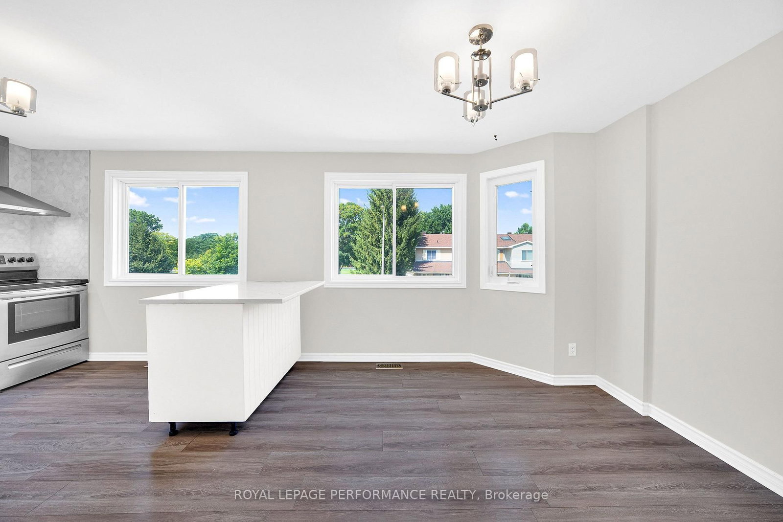 6966 Bois Avenue • Orleans, ON photo 19