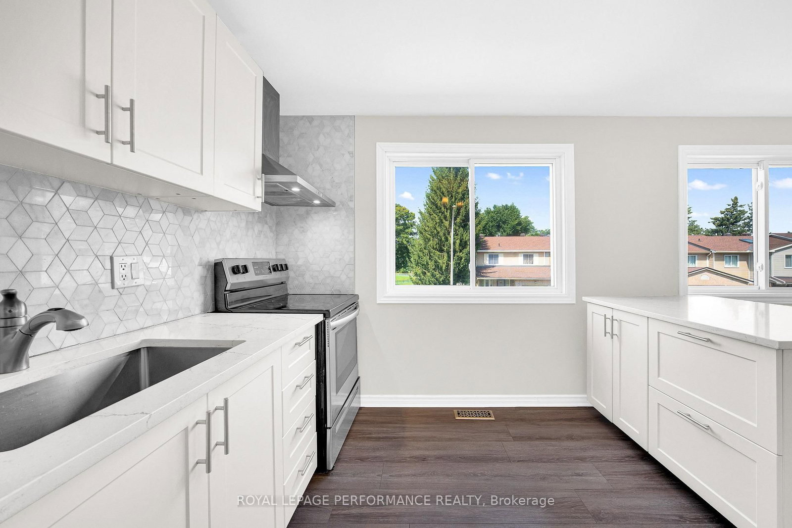 6966 Bois Avenue • Orleans, ON photo 24
