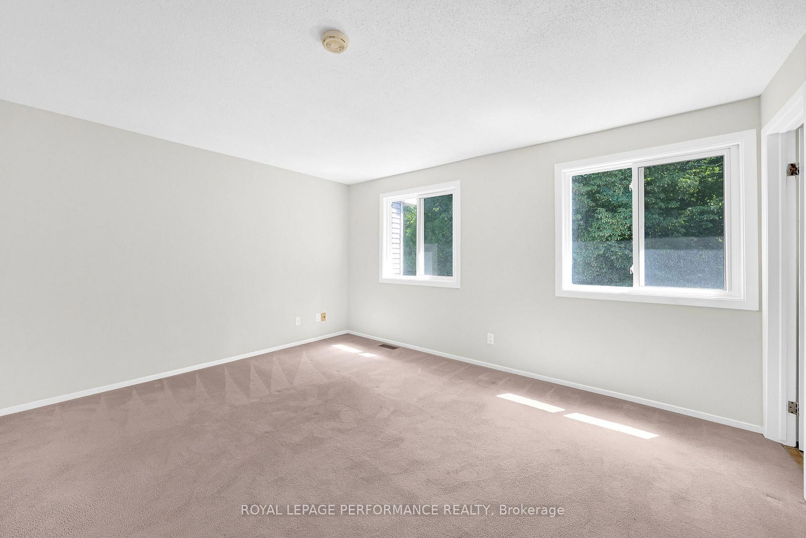 6966 Bois Avenue • Orleans, ON photo 27