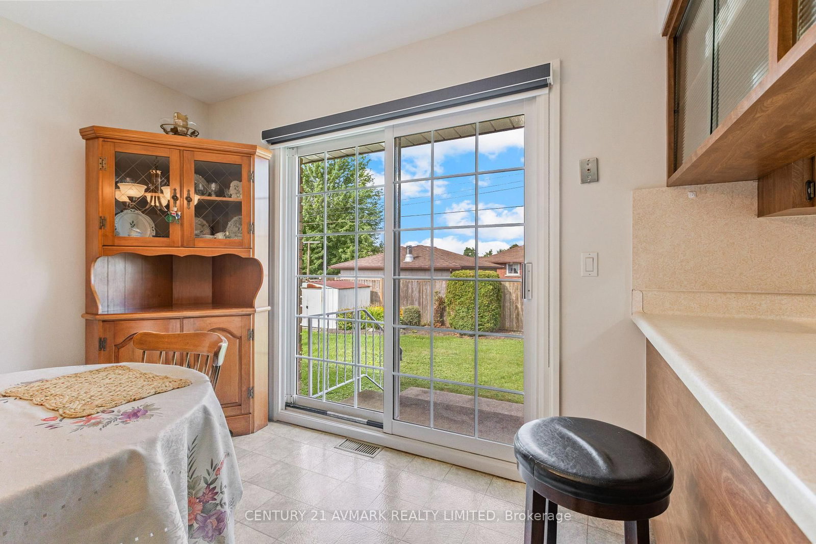 54 Classic Avenue • Welland, ON photo 18