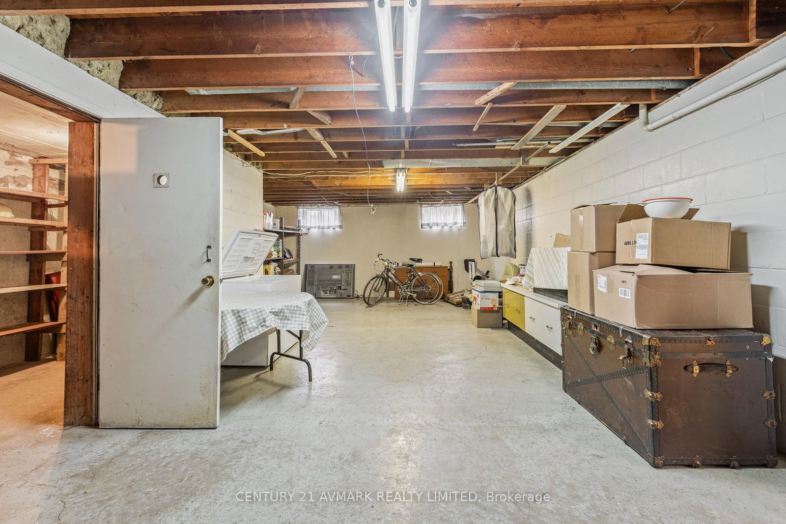 54 Classic Avenue • Welland, ON photo 24
