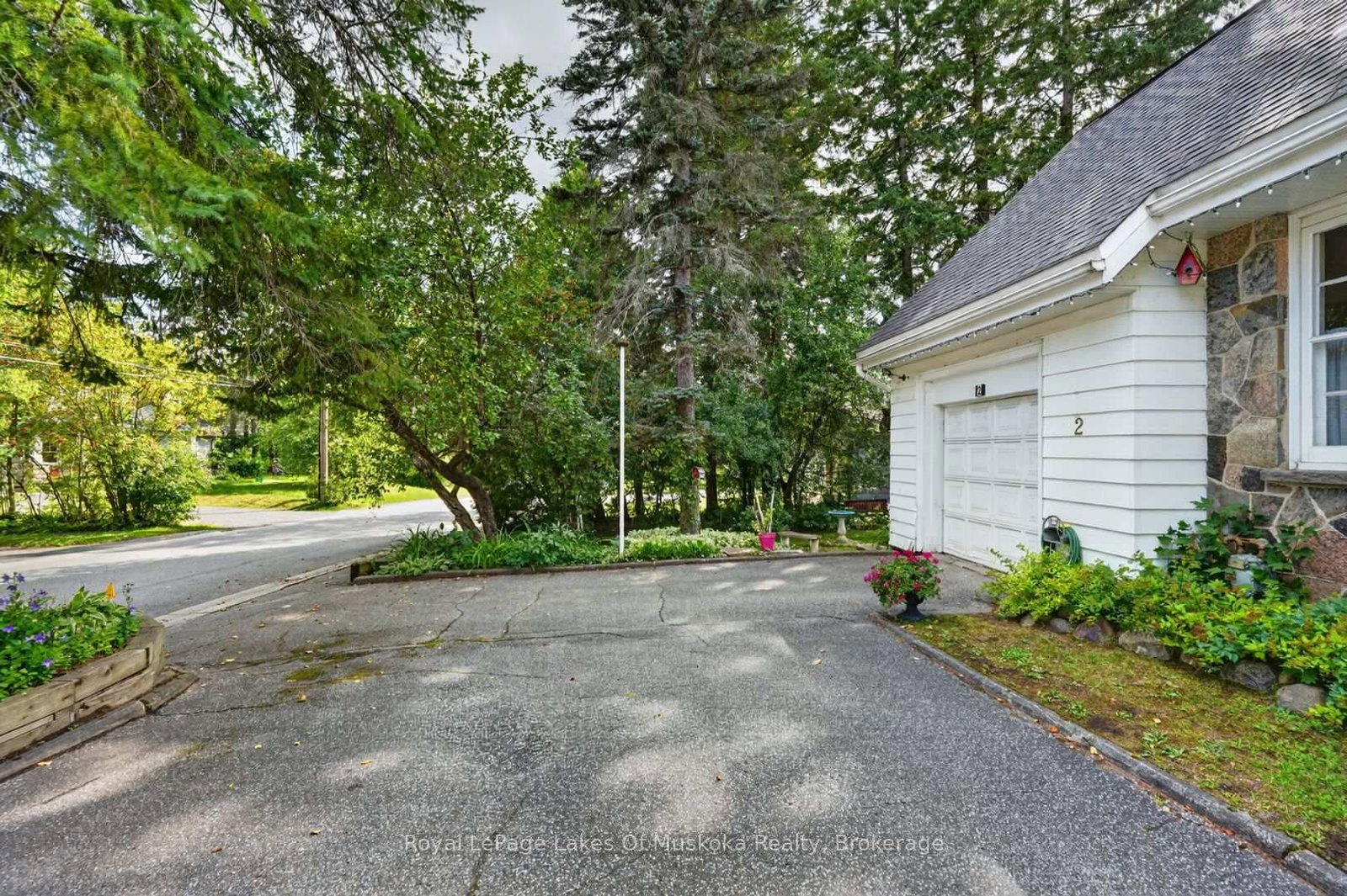 2 Mountview Avenue • Huntsville, ON photo 39