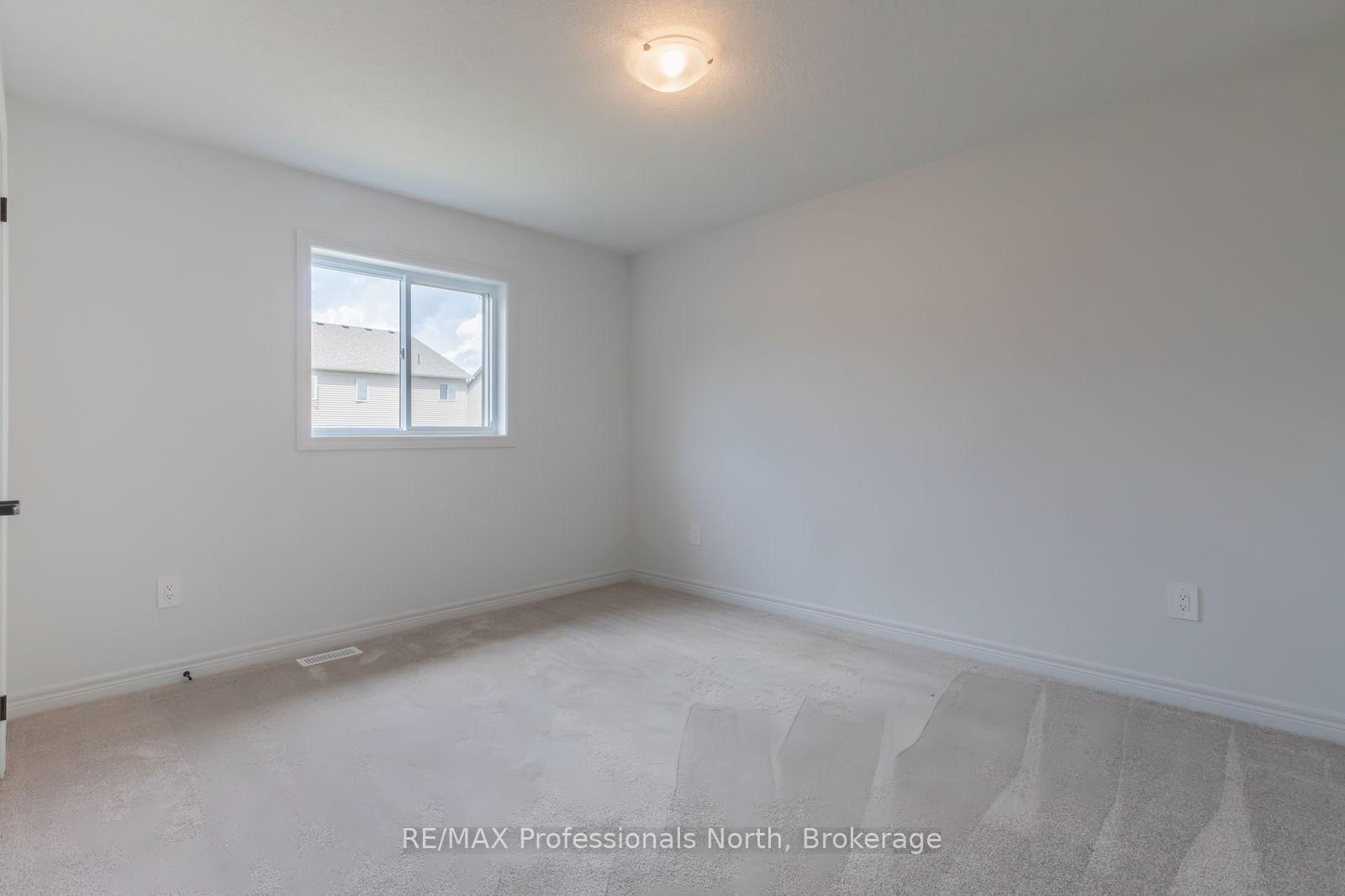 75 Eaglecrest Avenue • Huntsville, ON photo 24