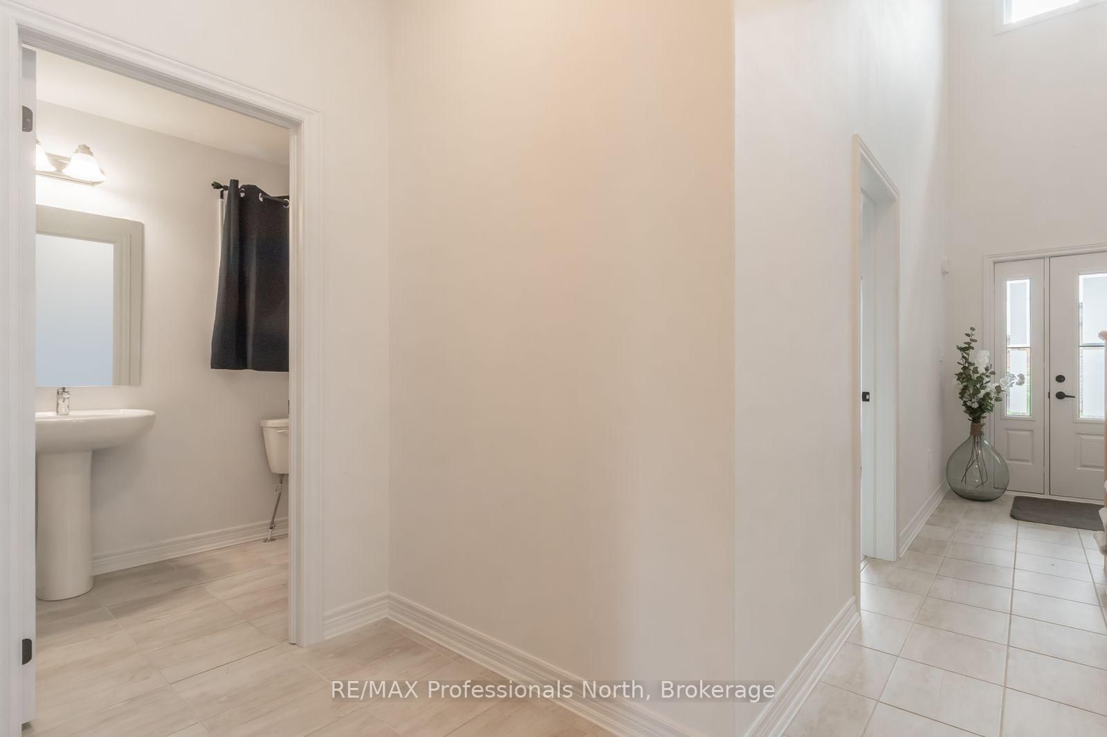 75 Eaglecrest Avenue • Huntsville, ON photo 8