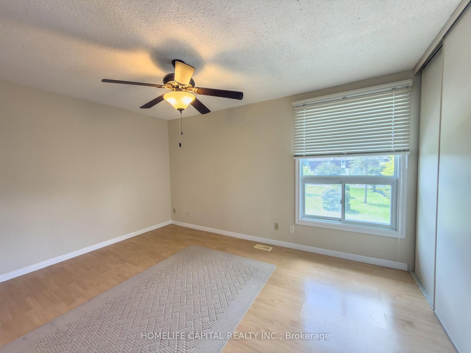 1949 Greenway Park Lane • Ottawa, ON photo 38