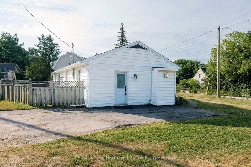 840 Mclaren Street