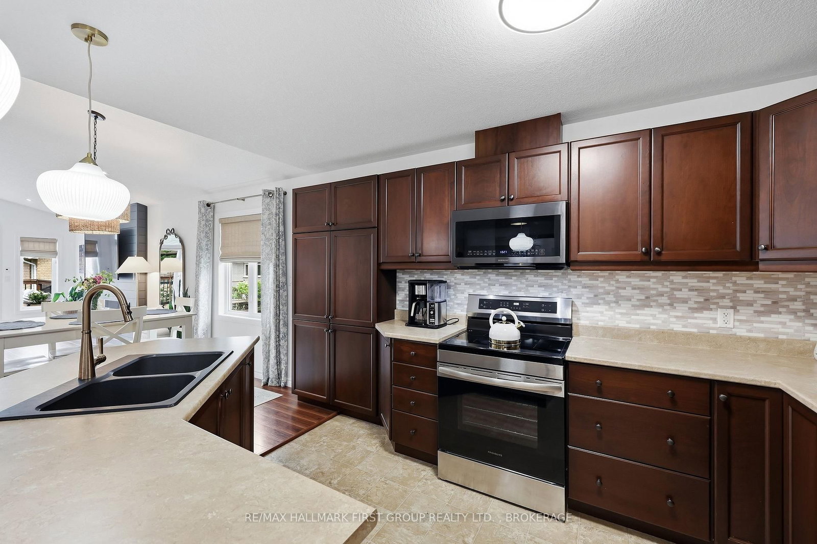 1286 Mazzolin Crescent • Kingston, ON photo 12