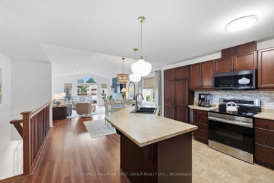 1286 Mazzolin Crescent • Kingston, ON photo 8