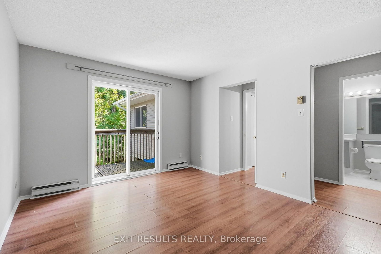 1035 - J Cummings Avenue • #13 • Ottawa, ON photo 17