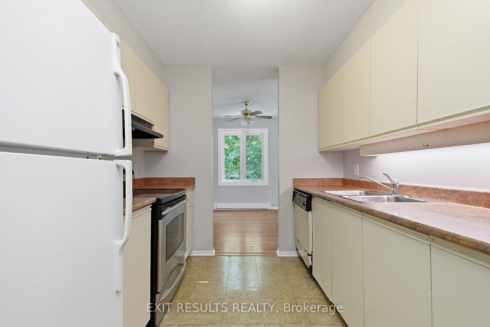 1035 - J Cummings Avenue • #13 • Ottawa, ON photo 7