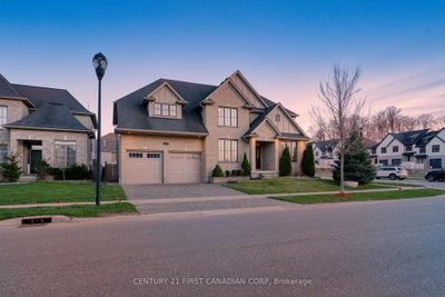 1895 Sumac Way • London South, ON photo 4