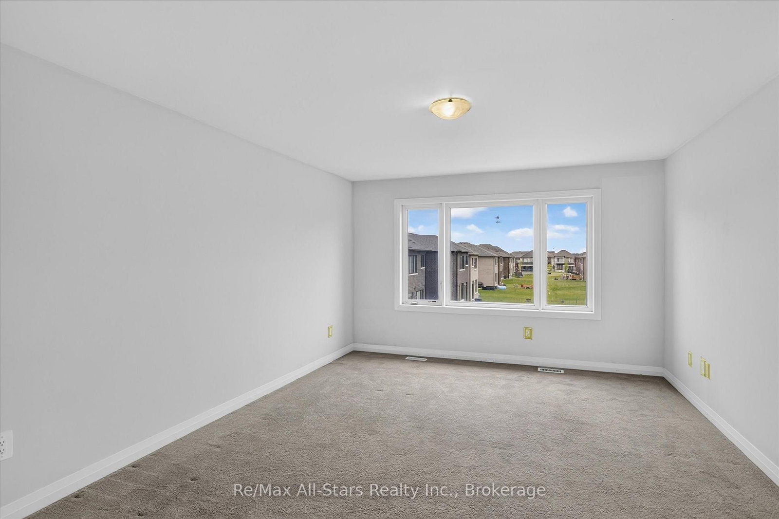 62 Corley Street • Kawartha Lakes, ON photo 18