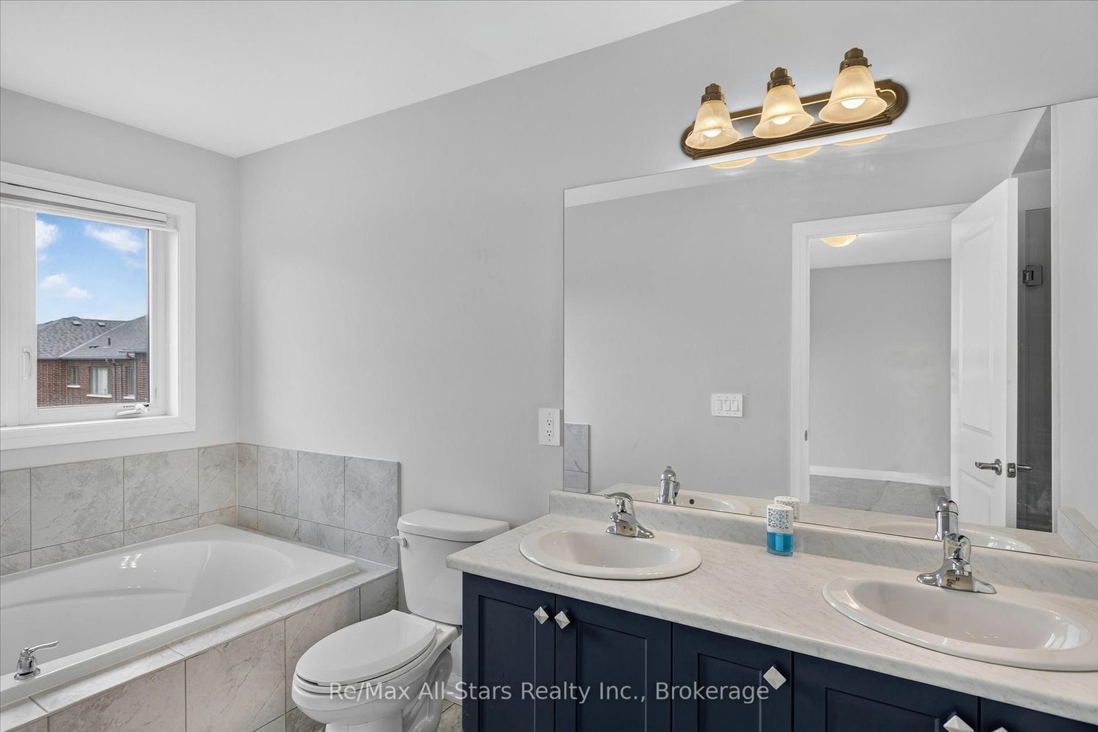 62 Corley Street • Kawartha Lakes, ON photo 19