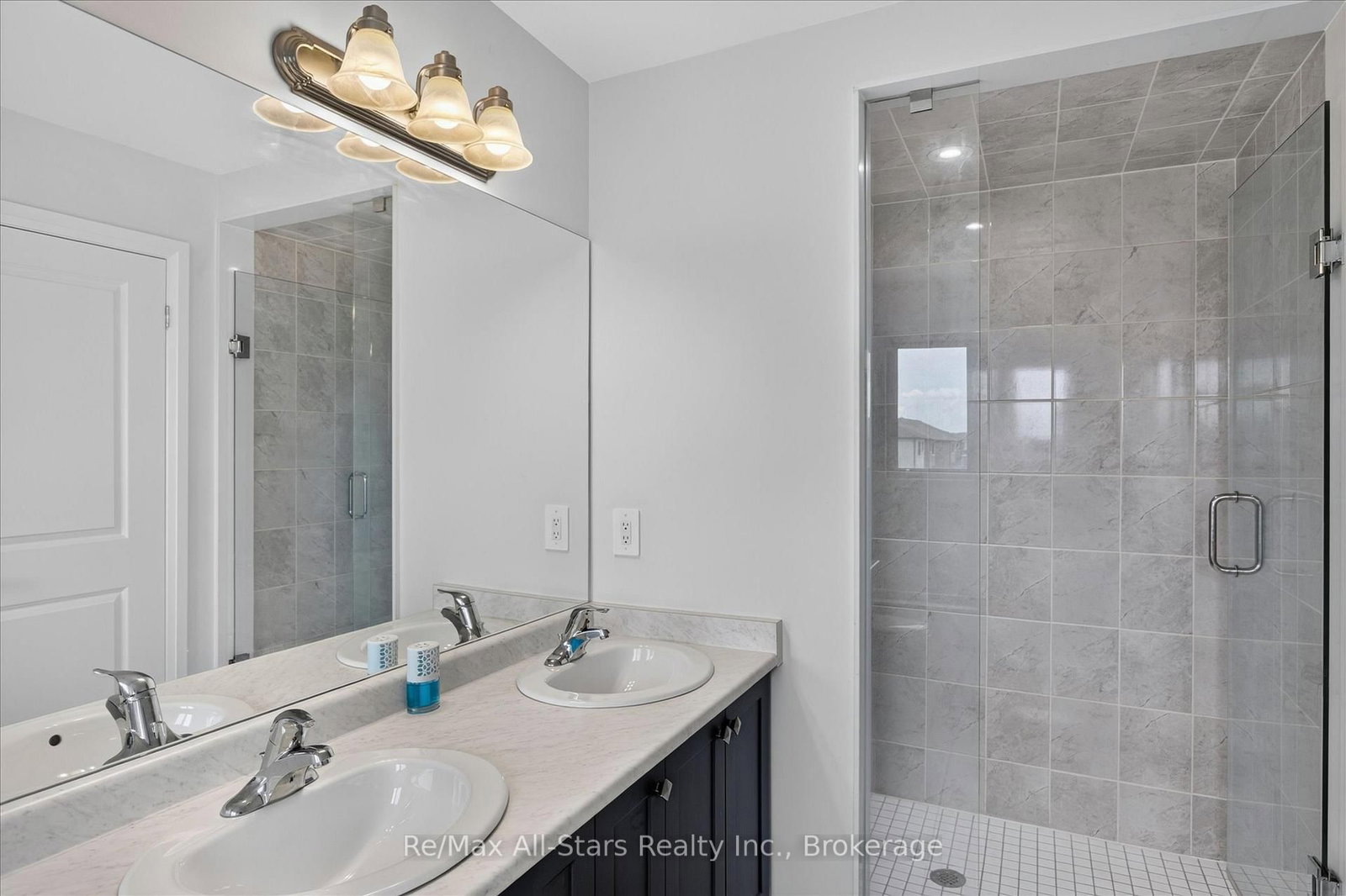 62 Corley Street • Kawartha Lakes, ON photo 20