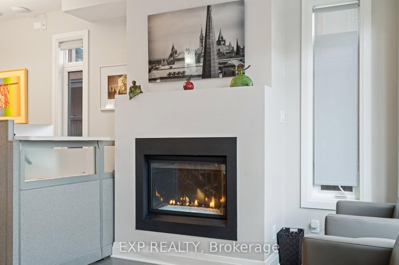 360 Ravenhill Ave E photo 5