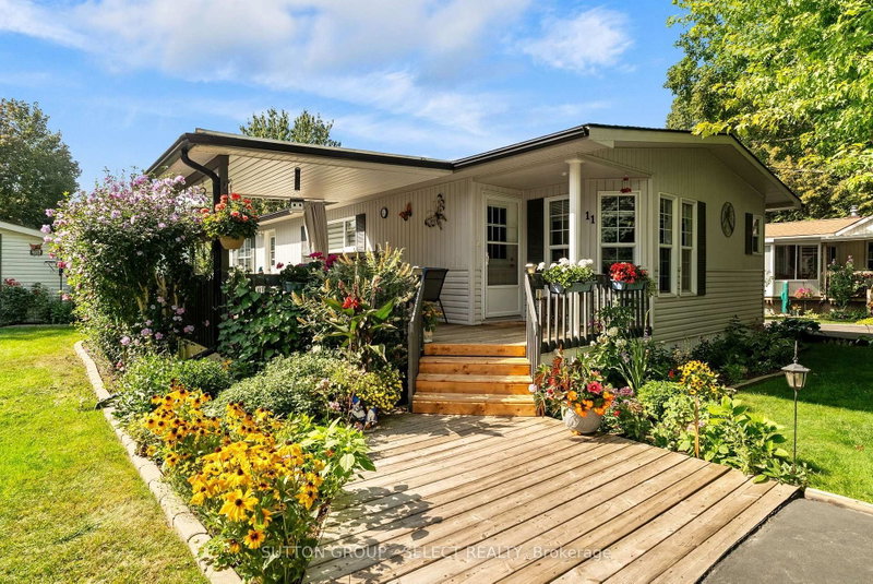 11 Huron Lane
