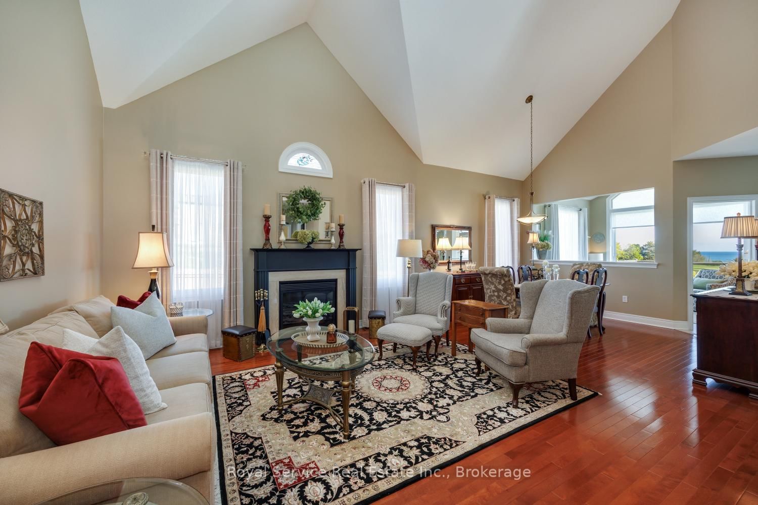Listing Image 5